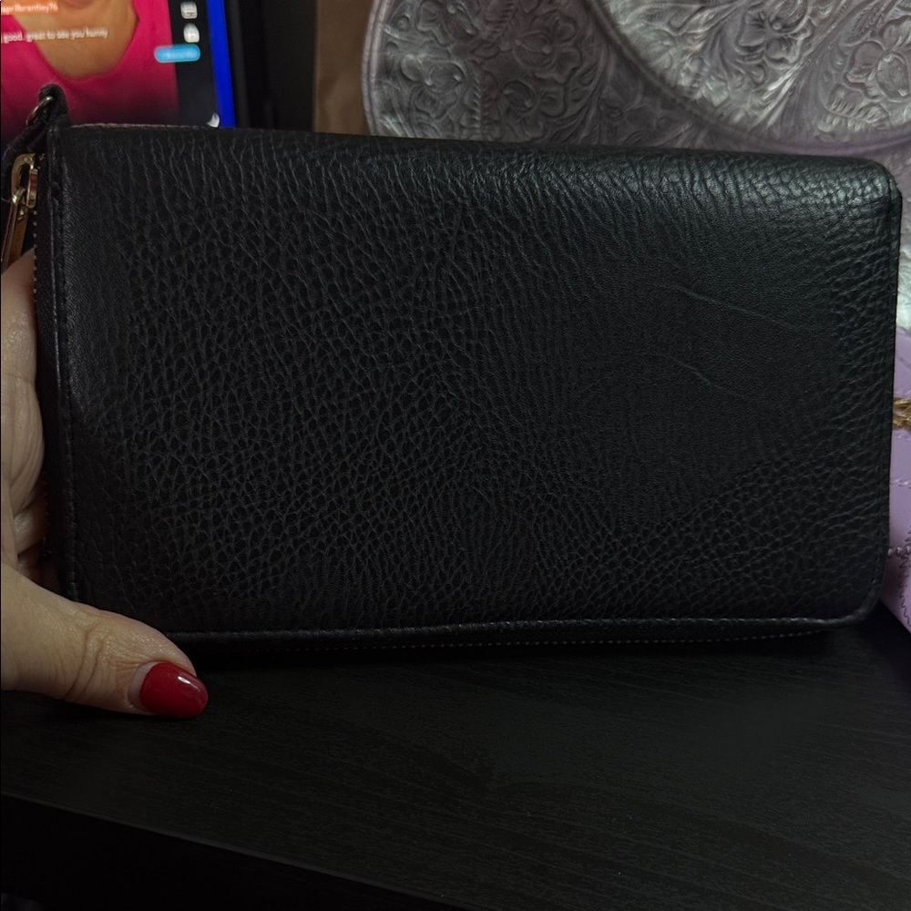 Silver Women's Clutch and wallet bundle - Picture 8 of 13